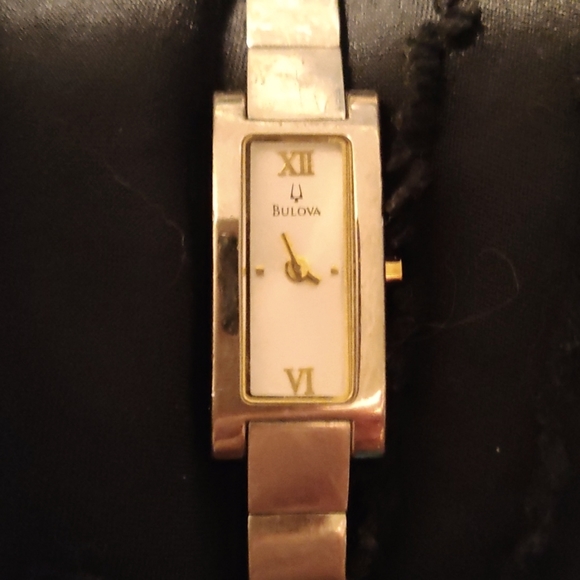 Bulova watch - Picture 1 of 2